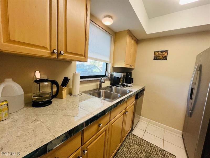 2 bedroom Attached at 2210 Croton Ct, Camille Gardens, Lehigh Acres — photo 5