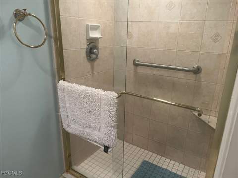 13191 Oakmont Dr 8, Fort Myers FL - photo 12 of 44