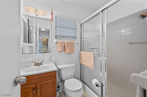 1409 Tropic Ter, North Fort Myers FL - photo 15 of 33