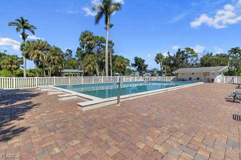 1409 Tropic Ter, North Fort Myers FL - photo 19 of 33