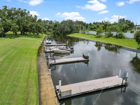 1409 Tropic Ter, North Fort Myers FL - photo 23 of 33