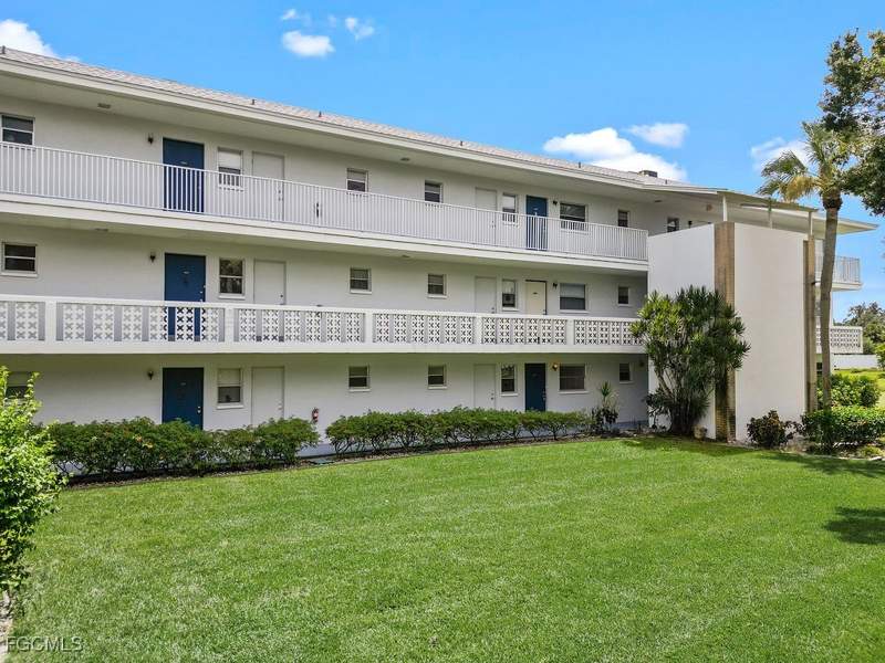 2 bedroom Condominium at 1409 Tropic Ter, Tropic Terrace, North Fort Myers — photo 5