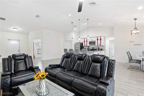 1013 Atherton Ave, Lehigh Acres FL - photo 12 of 43