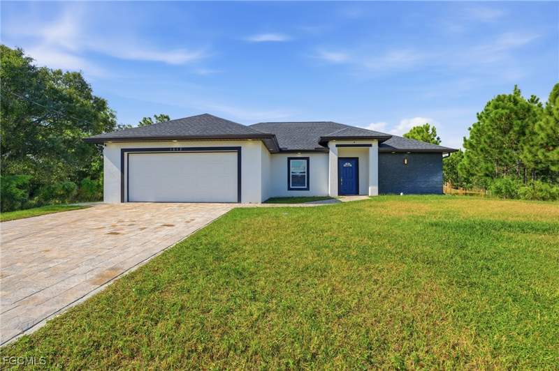 3 bedroom SingleFamilyResidence at 1013 Atherton Ave, Lehigh Acres, Lehigh Acres — photo 2