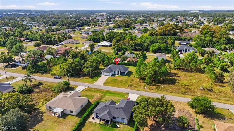 3 bedroom SingleFamilyResidence at 1013 Atherton Ave, Lehigh Acres, Lehigh Acres — photo 4