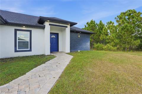 1013 Atherton Ave, Lehigh Acres FL - photo 6 of 43