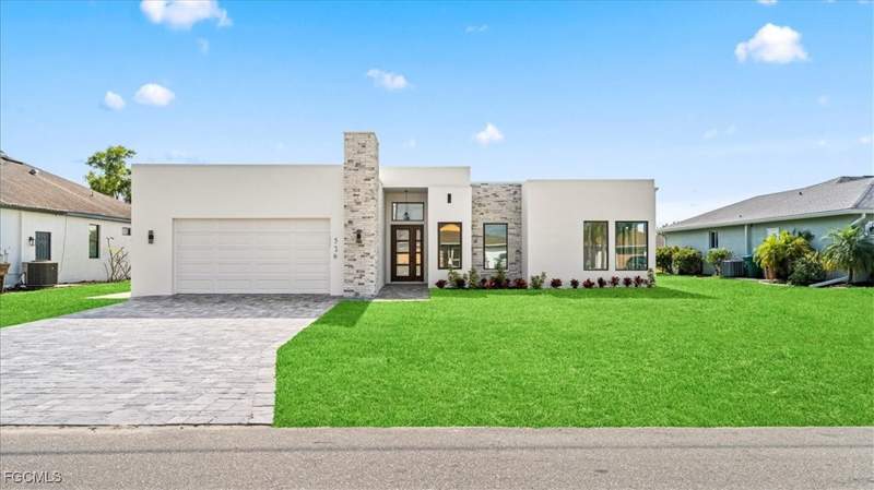 3 bedroom SingleFamilyResidence at 526 SE 4th St, Cape Coral, Cape Coral — photo 5