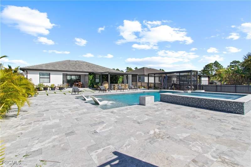 3 bedroom SingleFamilyResidence at 2919 8th St W, Lehigh Acres, Lehigh Acres — photo 4
