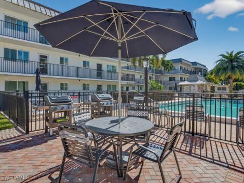 766 Central Ave 101, Naples FL - photo 16 of 19