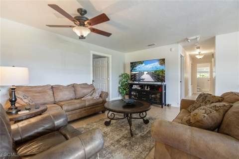 5128 York Ct, Cape Coral FL - photo 13 of 50