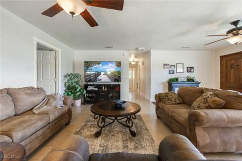 5128 York Ct, Cape Coral FL - photo 14 of 50