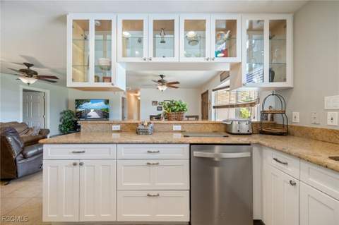5128 York Ct, Cape Coral FL - photo 7 of 50