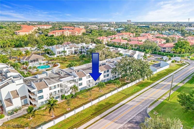 2 bedroom Condominium at 5959 Winkler Rd 114, Bermuda Club Condo, Fort Myers — photo 2