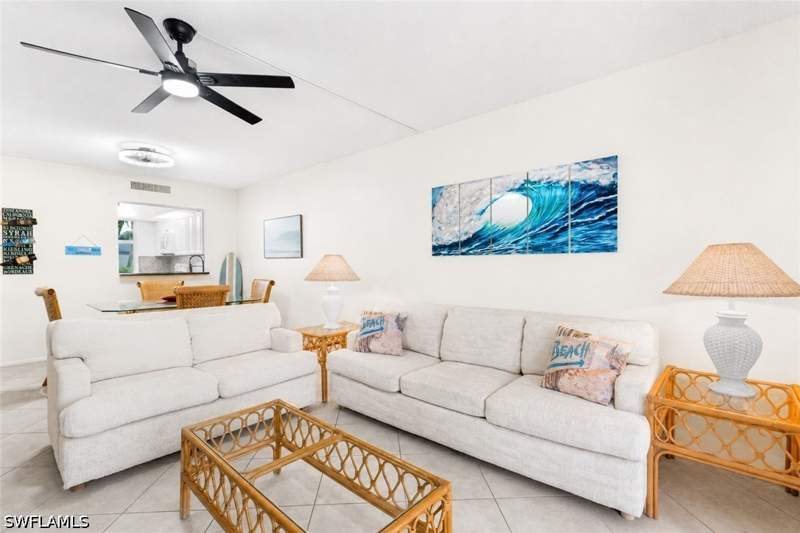 2 bedroom Condominium at 5959 Winkler Rd 114, Bermuda Club Condo, Fort Myers — photo 4