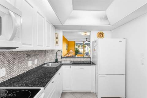 5959 Winkler Rd 114, Fort Myers FL - photo 7 of 21