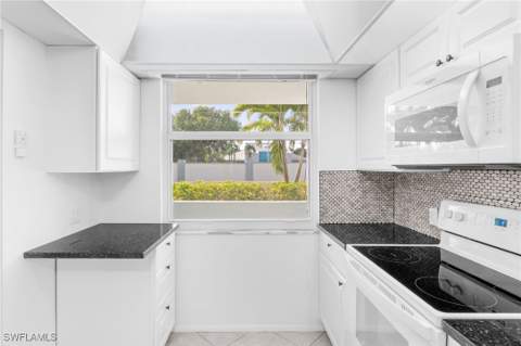 5959 Winkler Rd 114, Fort Myers FL - photo 9 of 21