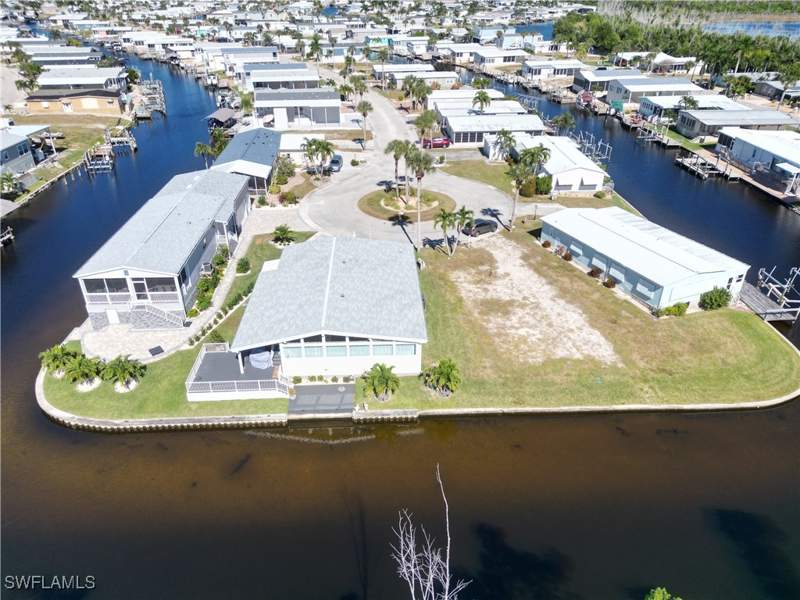 3 bedroom ManufacturedHome at 17940 Peppard Dr, Bayside Estates, Fort Myers Beach — photo 4