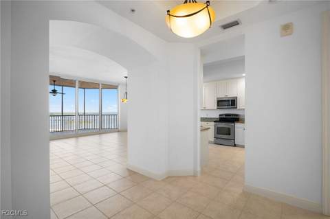 2090 W First St F2806, Fort Myers FL - photo 14 of 34