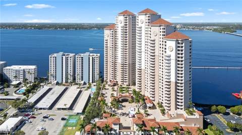 2090 W First St F2806, Fort Myers FL - photo 8 of 34