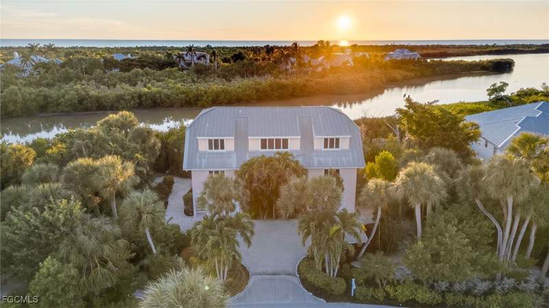 3 bedroom SingleFamilyResidence at 1987 My Tern Ct, Herons Landings I, Sanibel — photo 2