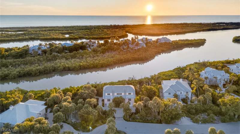 3 bedroom SingleFamilyResidence at 1987 My Tern Ct, Herons Landings I, Sanibel — photo 3