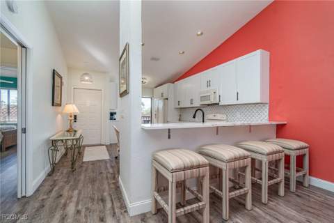 13120 Cross Creek Blvd 208, Fort Myers FL - photo 12 of 44