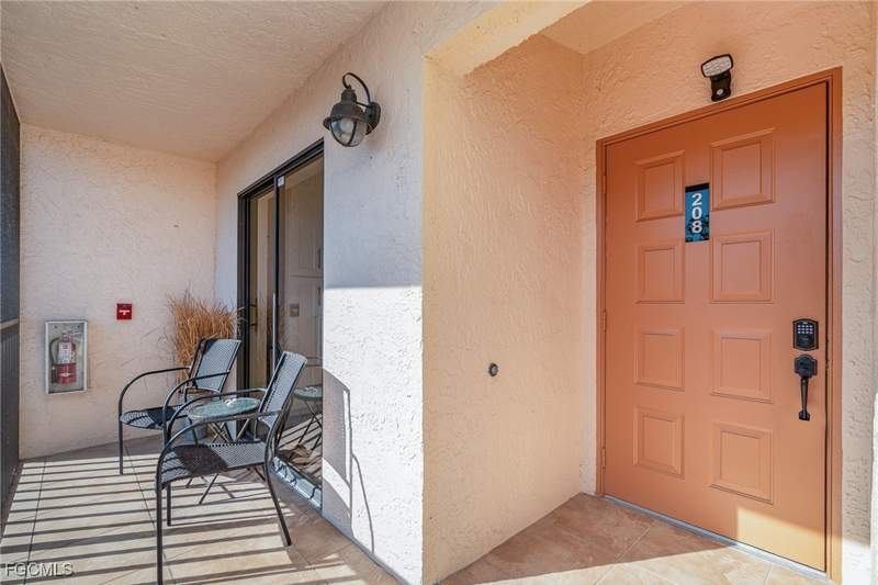 2 bedroom Condominium at 13120 Cross Creek Blvd 208, Verandas Village, Fort Myers — photo 4