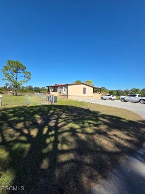 1860 Poinsettia Ave, Lehigh Acres FL - photo 13 of 48