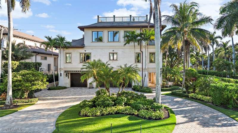 5 bedroom SingleFamilyResidence at 1441 Gulf Shore Blvd S, Olde Naples, Naples — photo 4