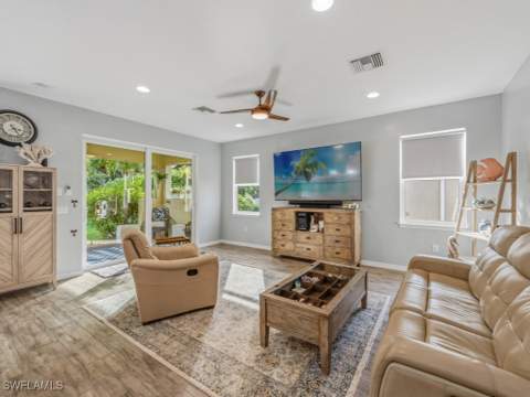 14567 Topsail Dr, Naples FL - photo 10 of 45
