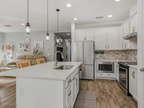 14567 Topsail Dr, Naples FL - photo 7 of 45