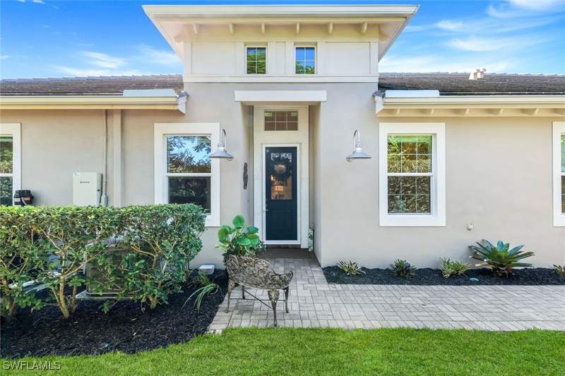2 bedroom Attached at 5802 Haiti Dr, Isles Of Collier Preserve, Naples — photo 4