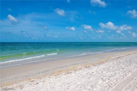 2500 Gulf Shore Blvd N N4, Naples FL - photo 24 of 27