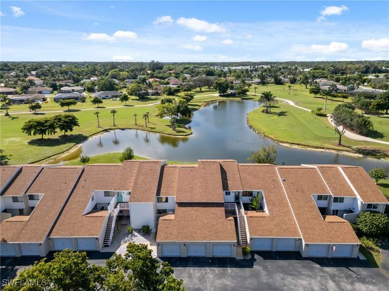 3 bedroom Townhouse at 494 Bristle Cone Ln 48, Ironwood, Naples — photo 2