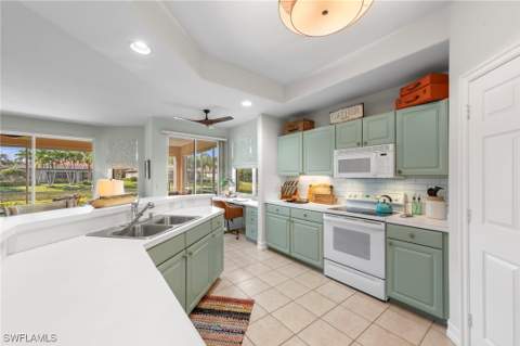 20651 Wildcat Run Dr 102, Estero FL - photo 11 of 49