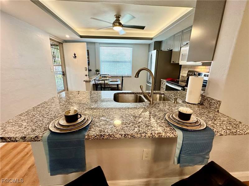 2 bedroom Condominium at 2828 Jackson St I-1, Villa Capri Condominium, Fort Myers — photo 4