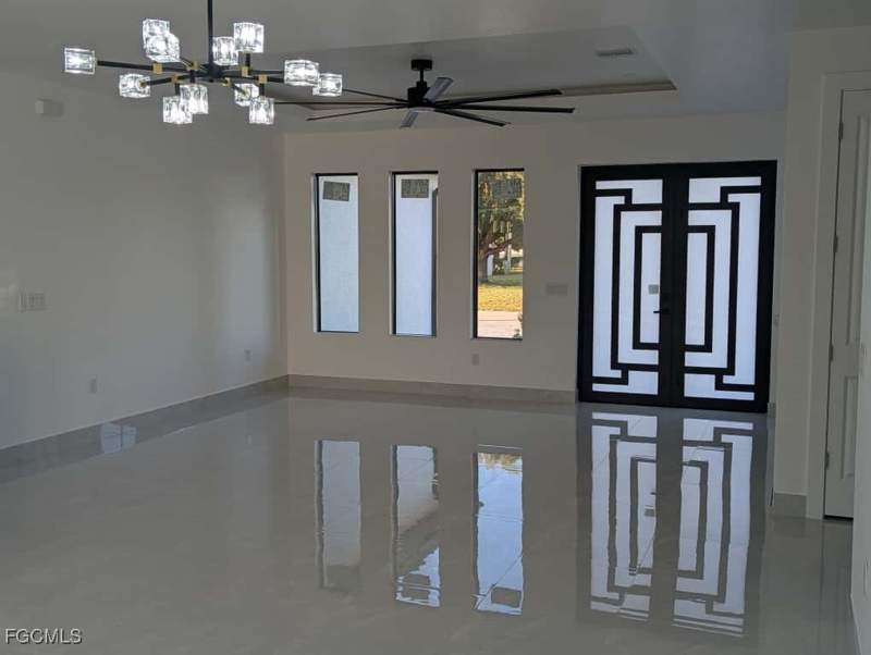 4 bedroom SingleFamilyResidence at 1510 SE 35th St, Cape Coral, Cape Coral — photo 5