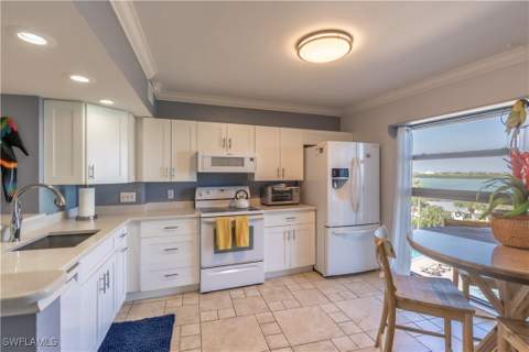1085 Bald Eagle Dr E505, Marco Island FL - photo 10 of 50