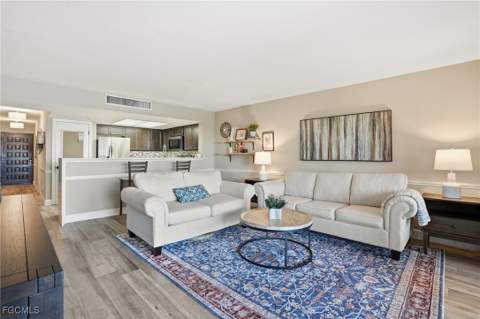 400 Lenell Rd 706, Fort Myers Beach FL - photo 10 of 33