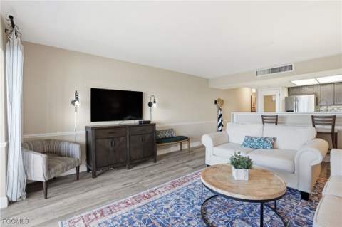 400 Lenell Rd 706, Fort Myers Beach FL - photo 11 of 33