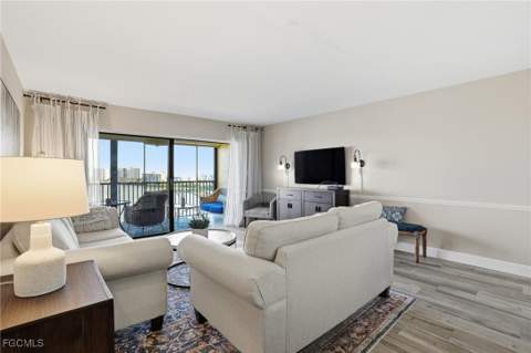 400 Lenell Rd 706, Fort Myers Beach FL - photo 15 of 33