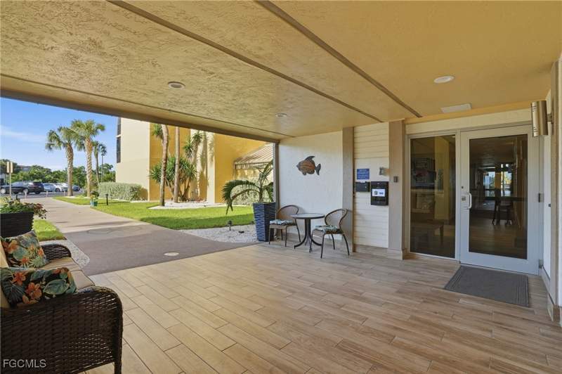 1 bedroom Condominium at 400 Lenell Rd 706, Windward Point Condo, Fort Myers Beach — photo 4