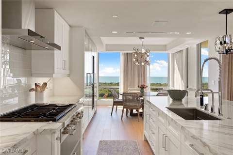 6897 Grenadier Blvd 902, Naples FL - photo 13 of 50