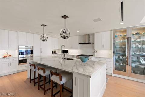 6897 Grenadier Blvd 902, Naples FL - photo 18 of 50