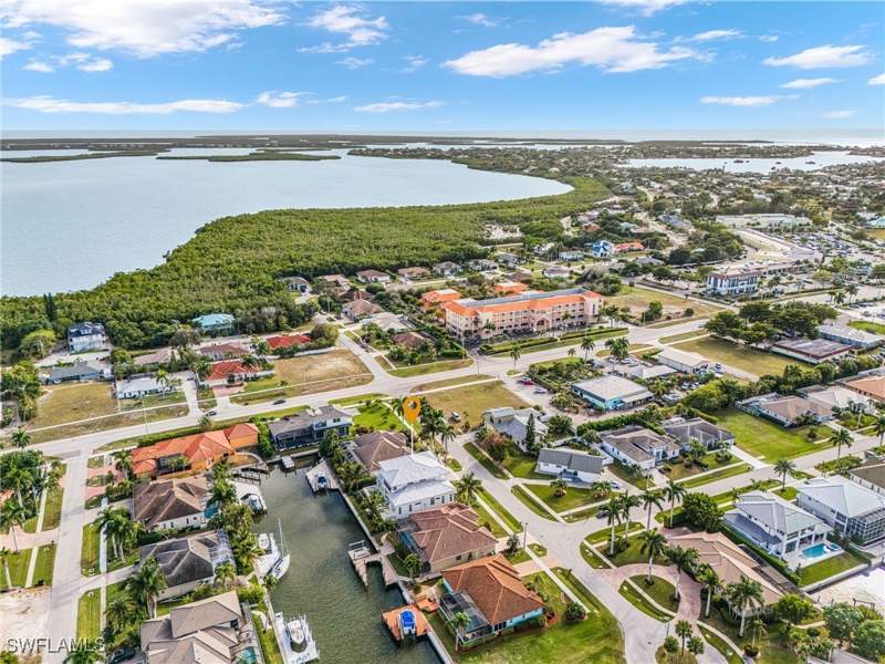 4 bedroom SingleFamilyResidence at 25 Covewood Ct, Marco Island, Marco Island — photo 4