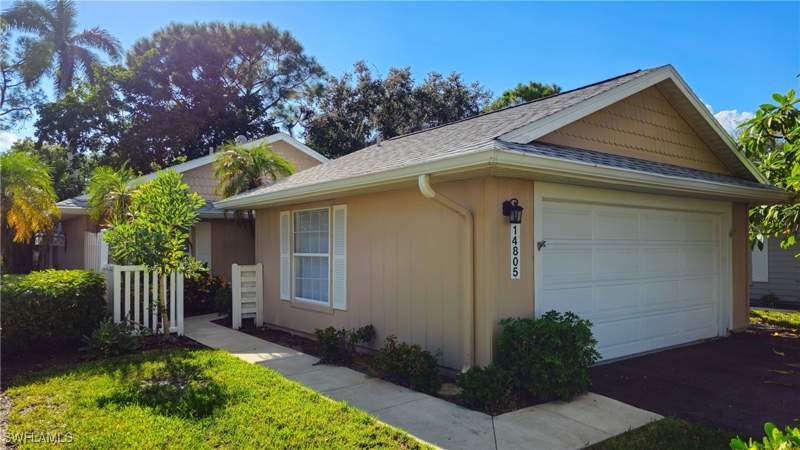 3 bedroom SingleFamilyResidence at 14805 Crooked Pond Ct, Crooked Pond, Fort Myers — photo 2
