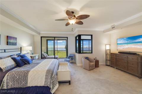11620 Court Of Palms 303, Fort Myers FL - photo 14 of 40