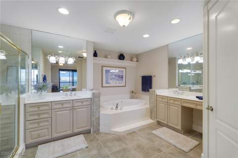 11620 Court Of Palms 303, Fort Myers FL - photo 18 of 40