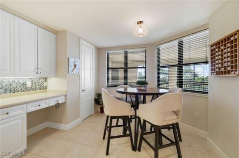 11620 Court Of Palms 303, Fort Myers FL - photo 6 of 40