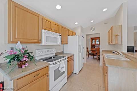 9933 Horse Creek Rd, Fort Myers FL - photo 19 of 50